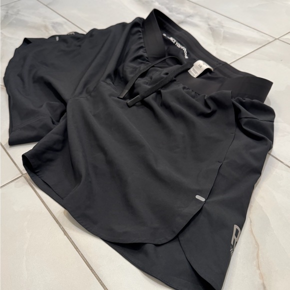 🆕 Rhone Extra Mile 5" Compression-Lined Lightweight Performance Running Shorts - Picture 2 of 5